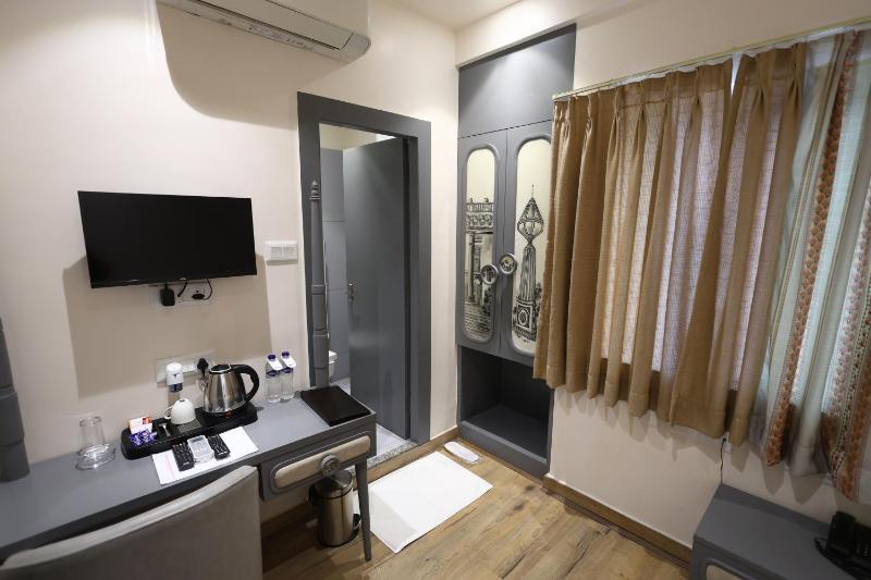 Hotel Metro Prime - image 13