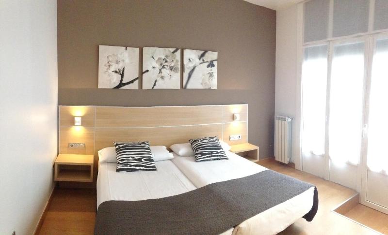 Interior Double or Twin Room image 3