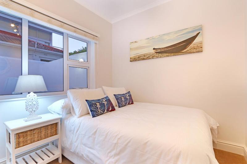 Camps Bay Beach Apartment - image 16