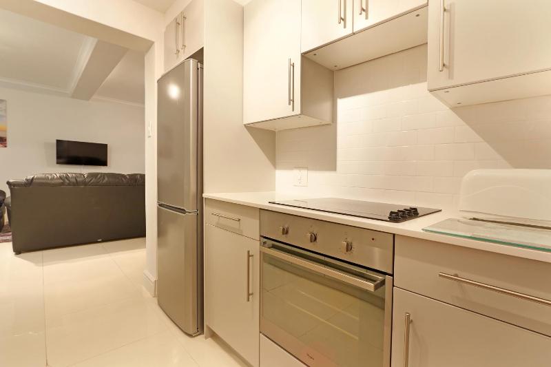 Camps Bay Beach Apartment - image 13