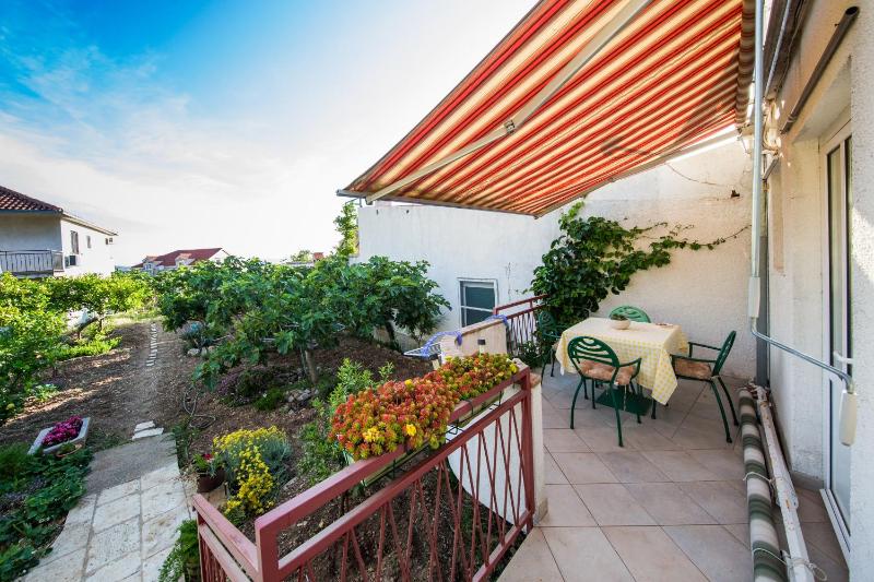 Studio with Terrace and Sea View image 4