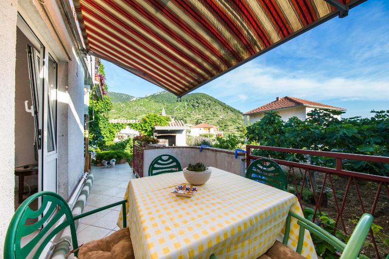 Studio with Terrace and Sea View image 2
