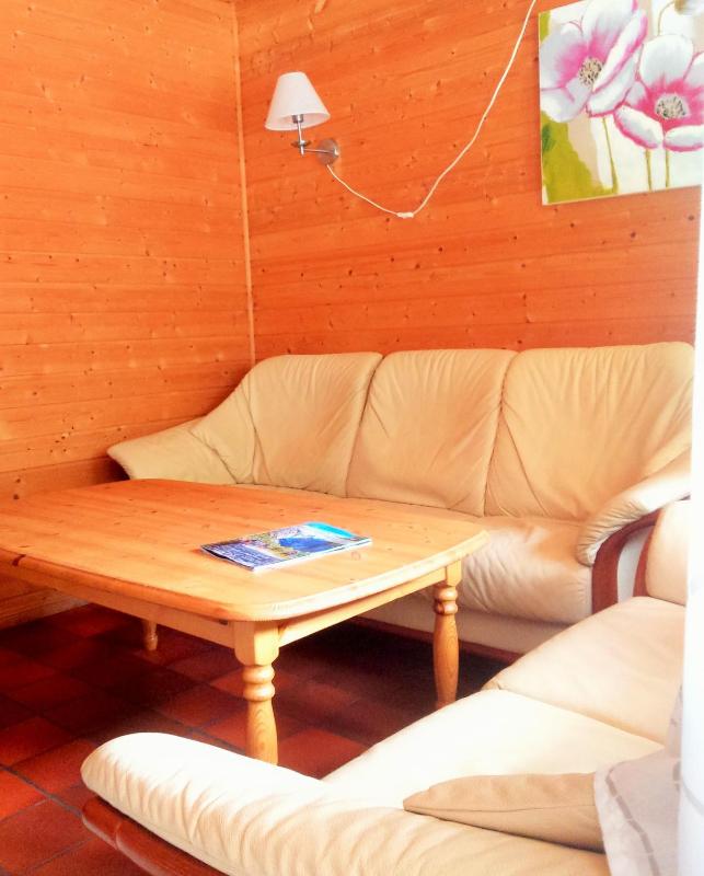 Three-Bedroom Cottage image 4
