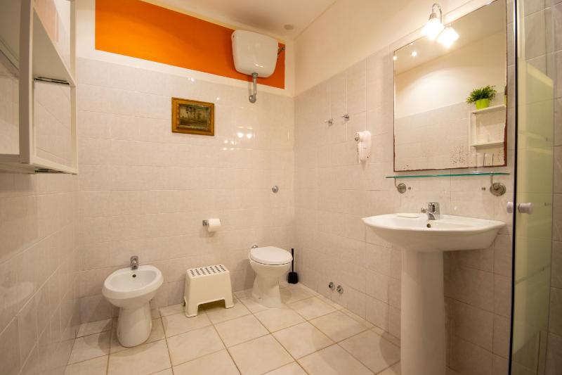 Deluxe Double or Twin Room image 2