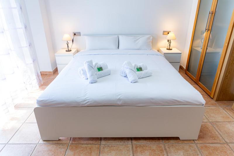 L&G Costa Blanca Suite - image 35