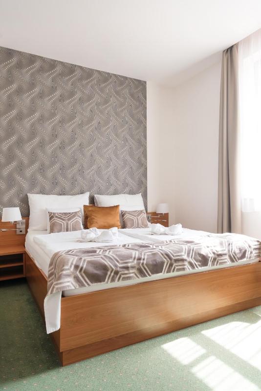 Double Room image 1