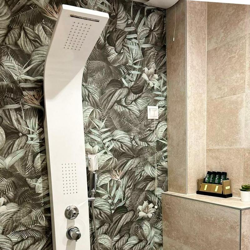 Standard Twin Room image 3