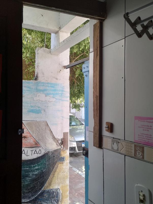 Suite dos Anjos com Cozinha 100m da Praia dos Anjos - image 6