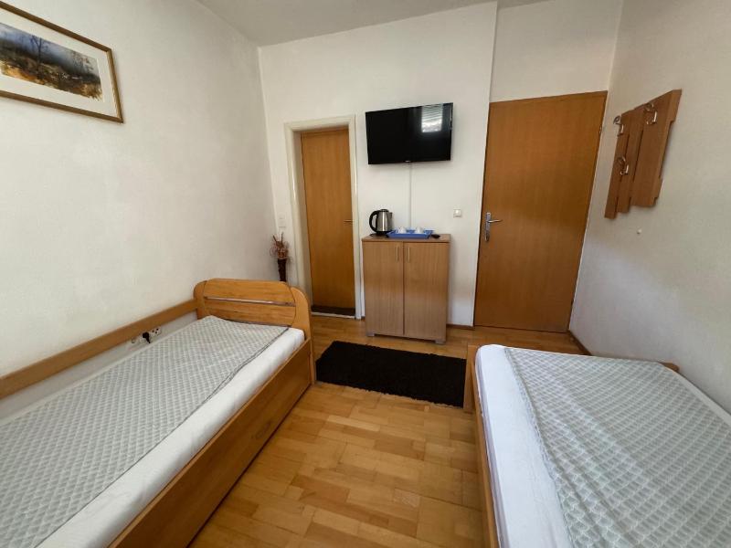 Deluxe Double Room image 3