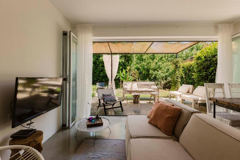 Two-Bedroom Apartment with Terrace (4 Adults) image 2