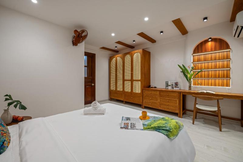 Shore House - Near My Khe Beach & City Centre by The Key - image 7