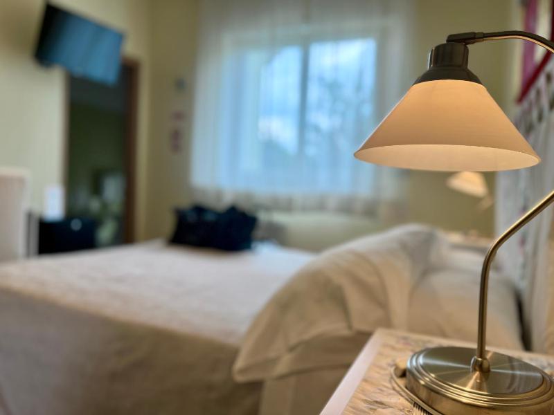 Double Room image 3