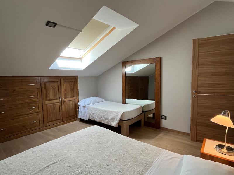 Quadruple Room image 4
