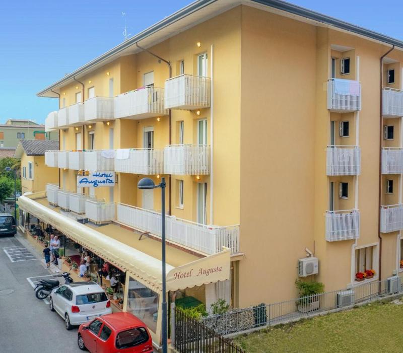 Hotel Augusta - image 1