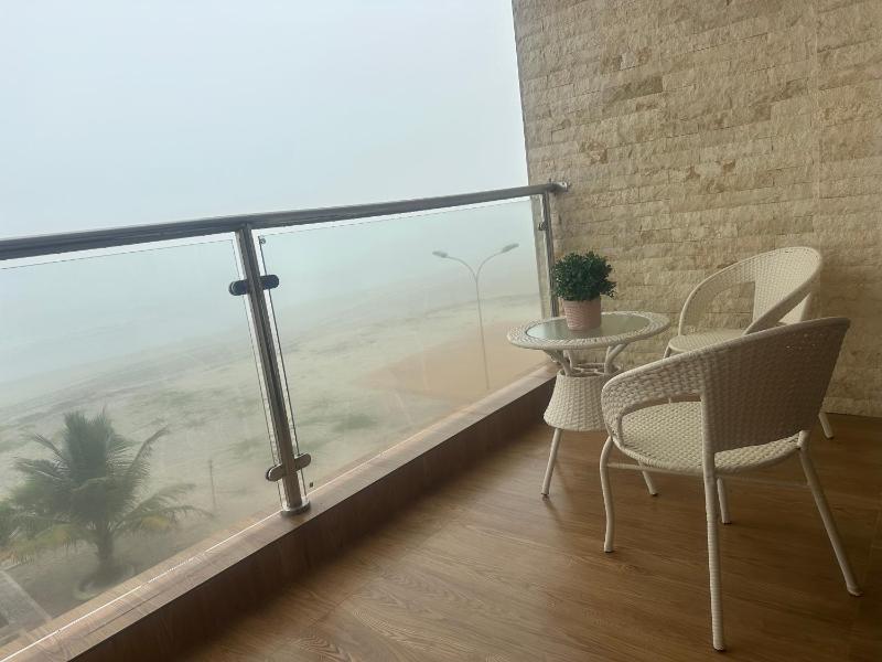 Taqah Sea View I Stunning 3 Bedroom Apartment - image 10