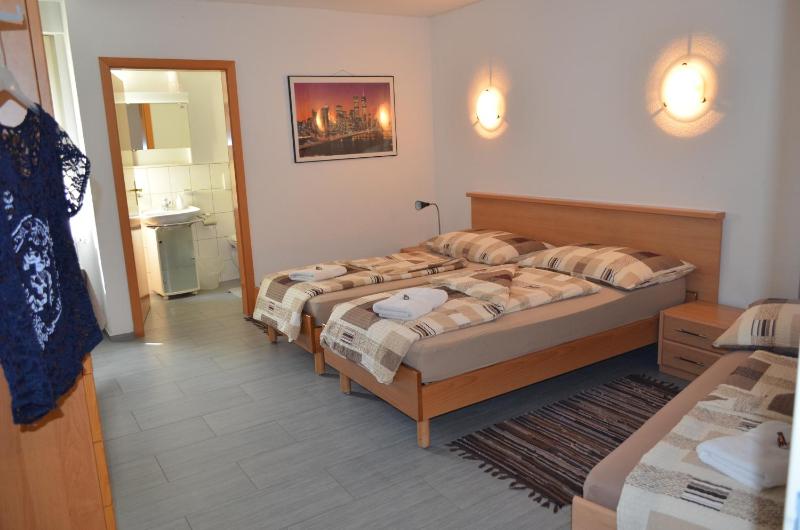Triple Room image 4