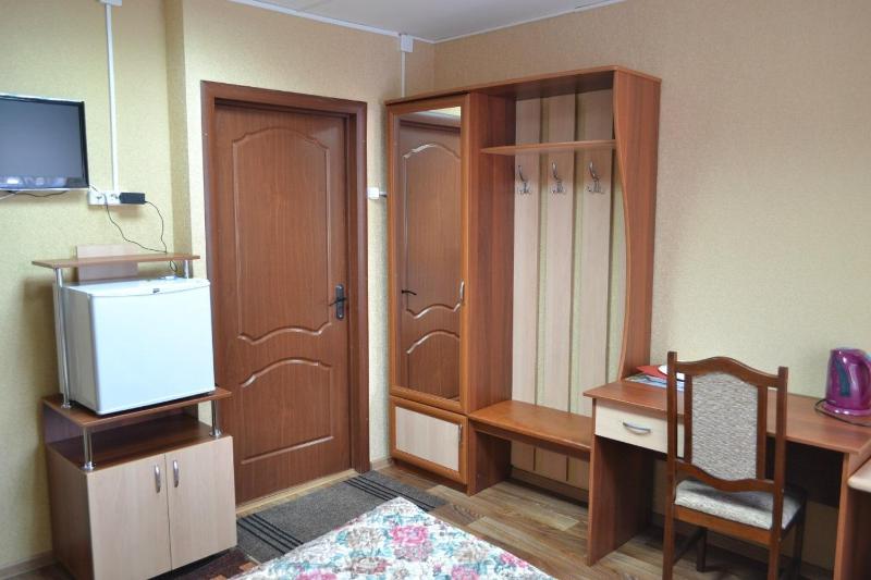 Single Room image 3