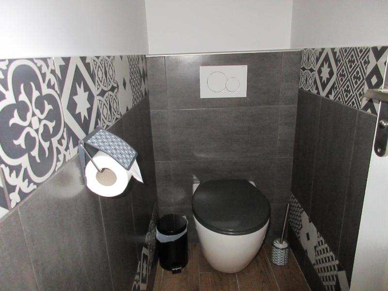 Suite 4 people image 4