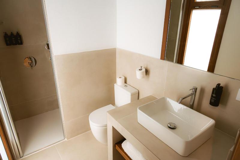 Standard Double Room image 1