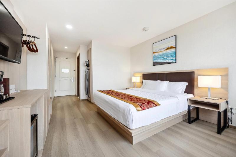 Standard Queen Room - Disability Access image 1