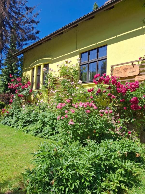 Three-Bedroom House image 2