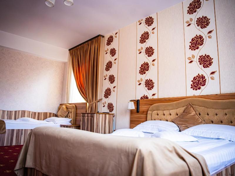 Triple Room image 3
