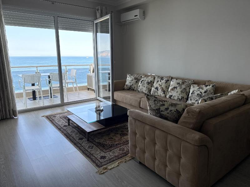 Saranda Sunset Apartament - image 9