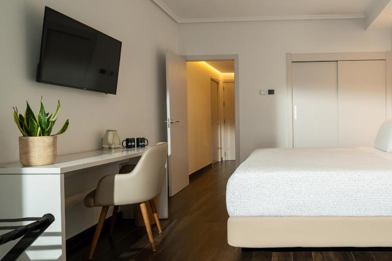 The Innside Room Port View image 3