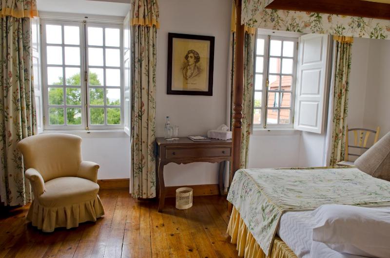 Superior Double Room image 3