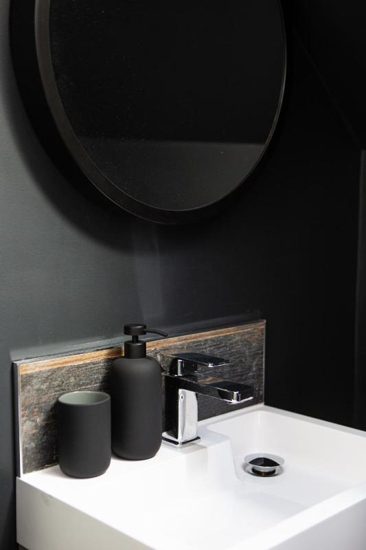Settle in Southampton - Stylish Self Check-In Rooms & Suites - image 20