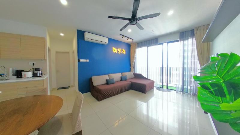 Up to 9 Pax I-City ISuite FREE WIFI 50
