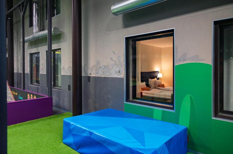 Standard Twin Room Play - Inside Superpark view image 3