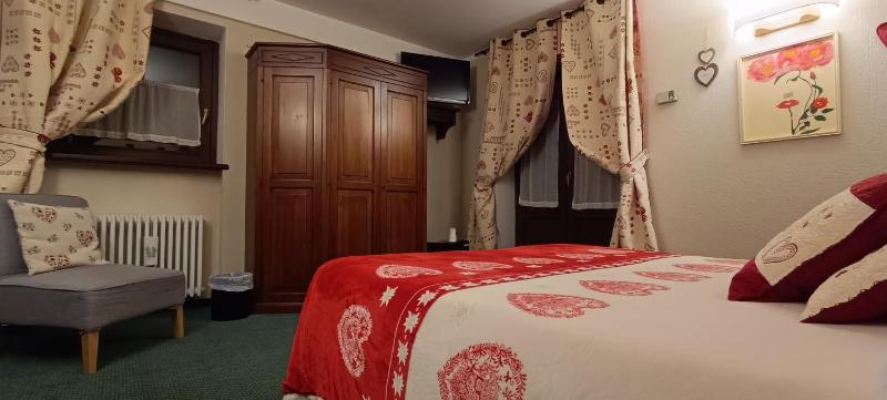 Double Room image 4