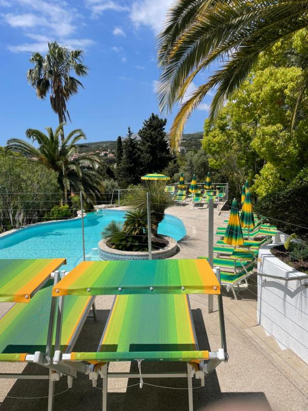 Pamela Hotel Cassis - image 33