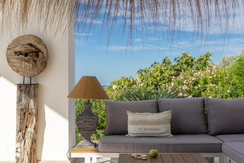 Villa Philia by Abahana Villas - image 50