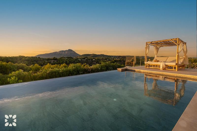 Villa Philia by Abahana Villas - image 24