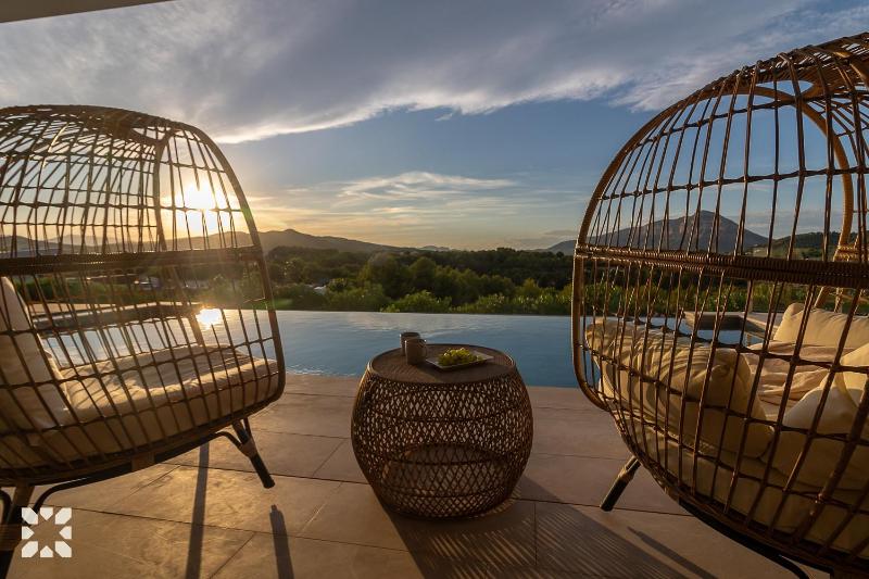 Villa Philia by Abahana Villas - image 19