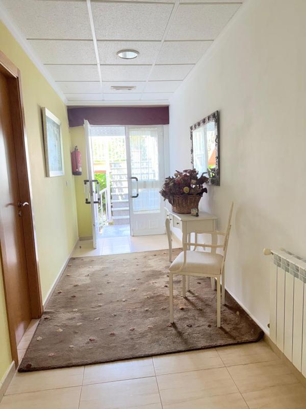 Triple Room with Private Bathroom image 4