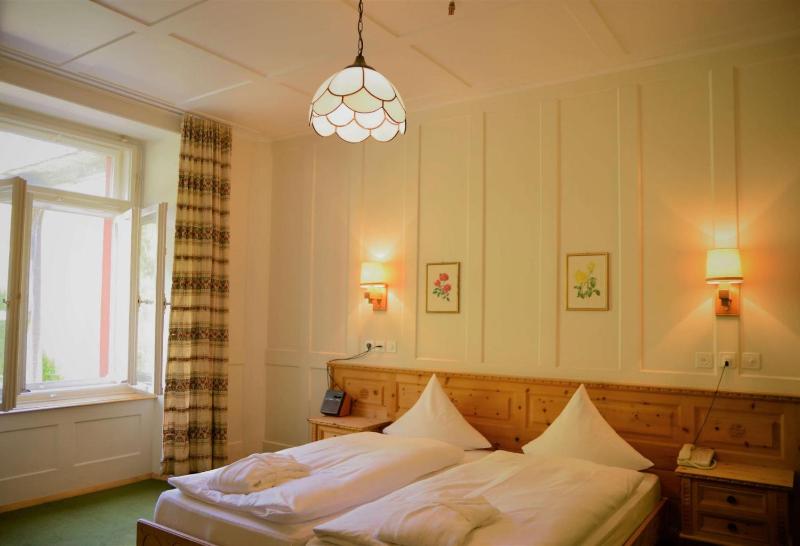 Double Room with Mountain View image 3