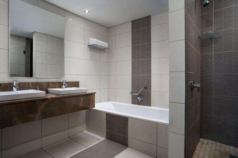 Premier Hotel East London ICC - image 2