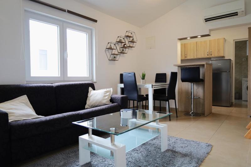 Apartment Sunny - image 18