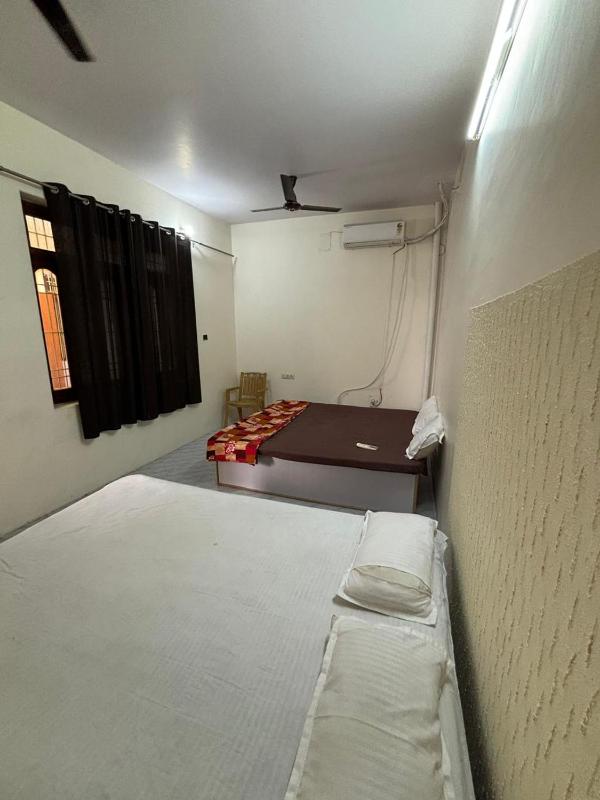 Pipewalas house I Near Kashi Vishwanath - image 14