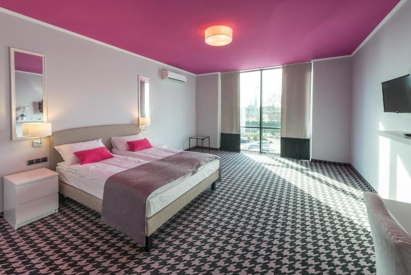 Business Double Room image 2