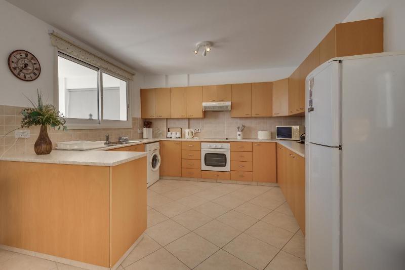 Penthouse Central Larnaca The 'Veranda' Elena Court - image 14