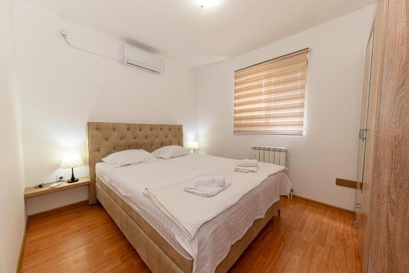 Apartment image 2