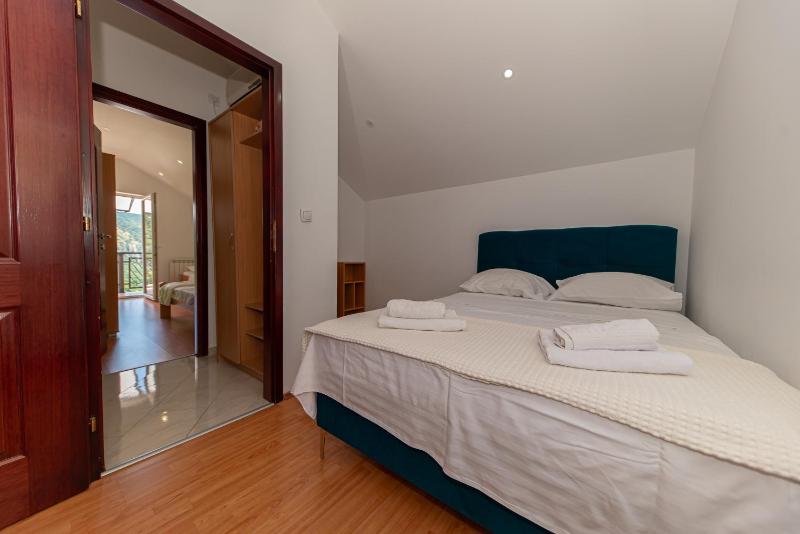 Apartment image 4