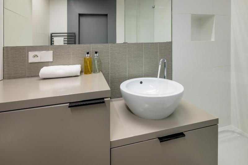 RentPlanet - Apartament Sky Tower - image 11