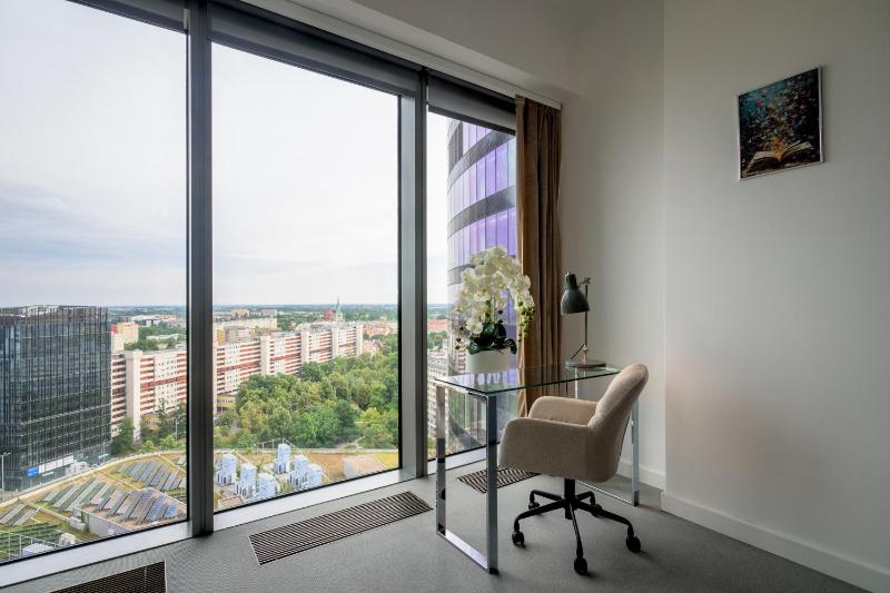 RentPlanet - Apartament Sky Tower - image 14