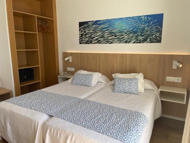 Double Room image 4