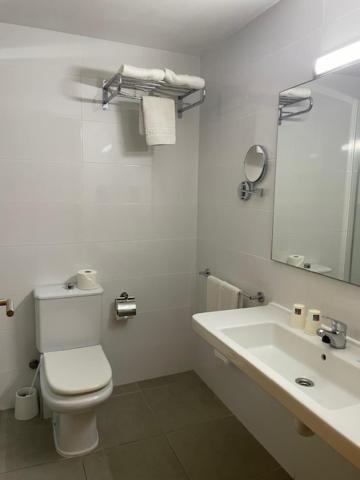 Single Room image 2